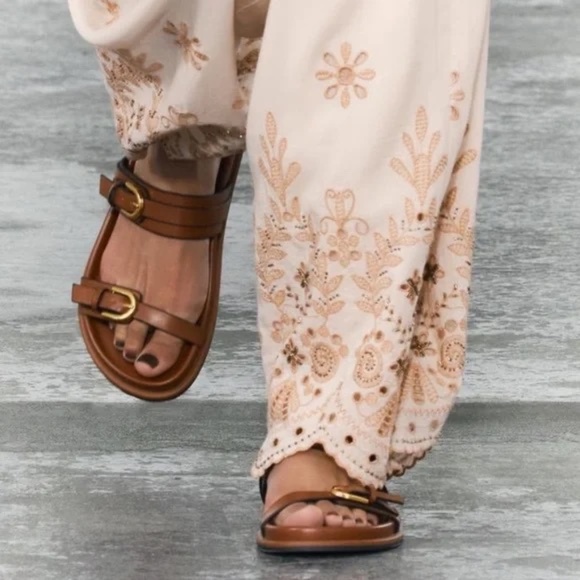 Zara brown BUCKLED SANDALS 1609/310 - Picture 1 of 6